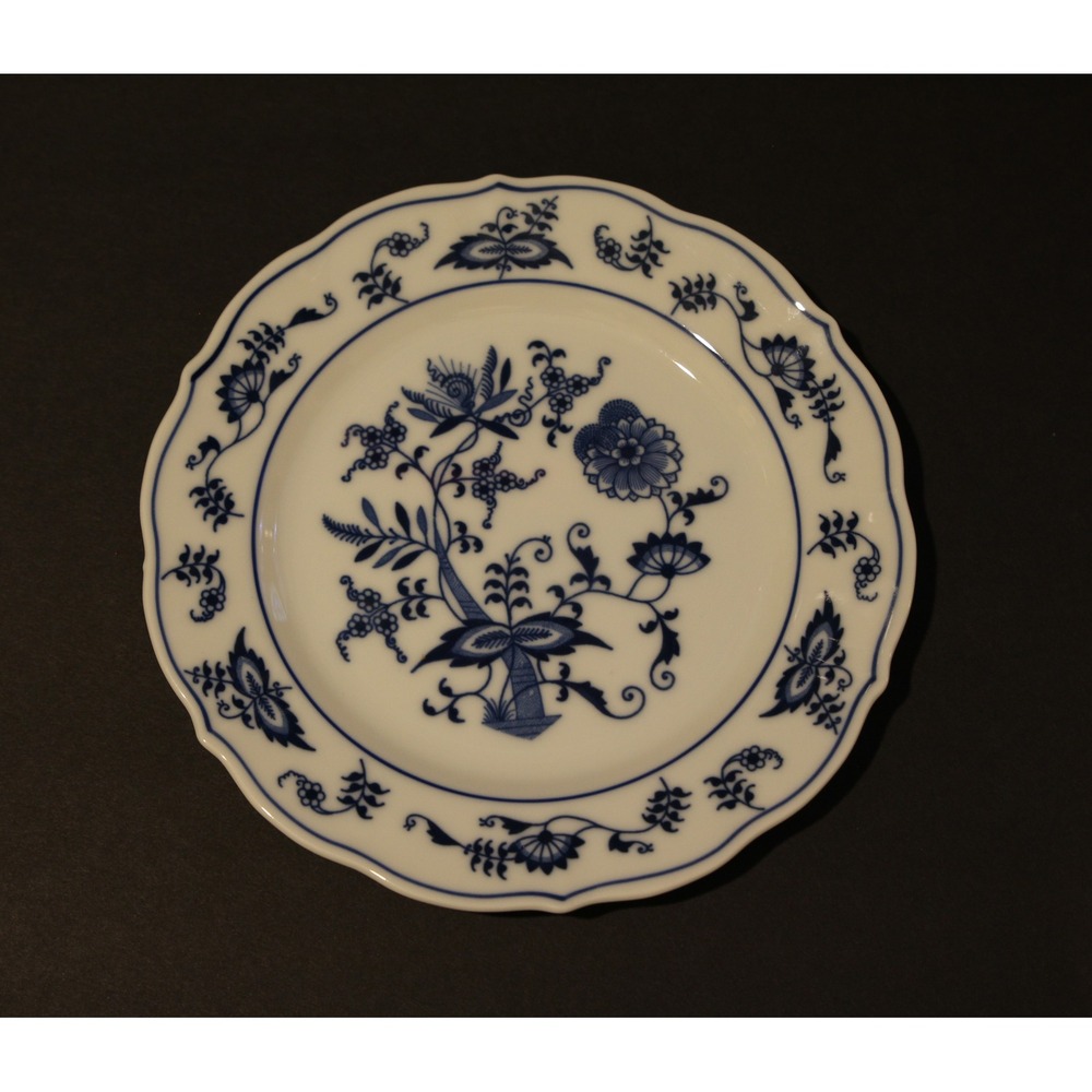 Blue Danube Japan Blue Onion-Bread Plate (6 3/4" /17cm) Porcelain Dinnerware